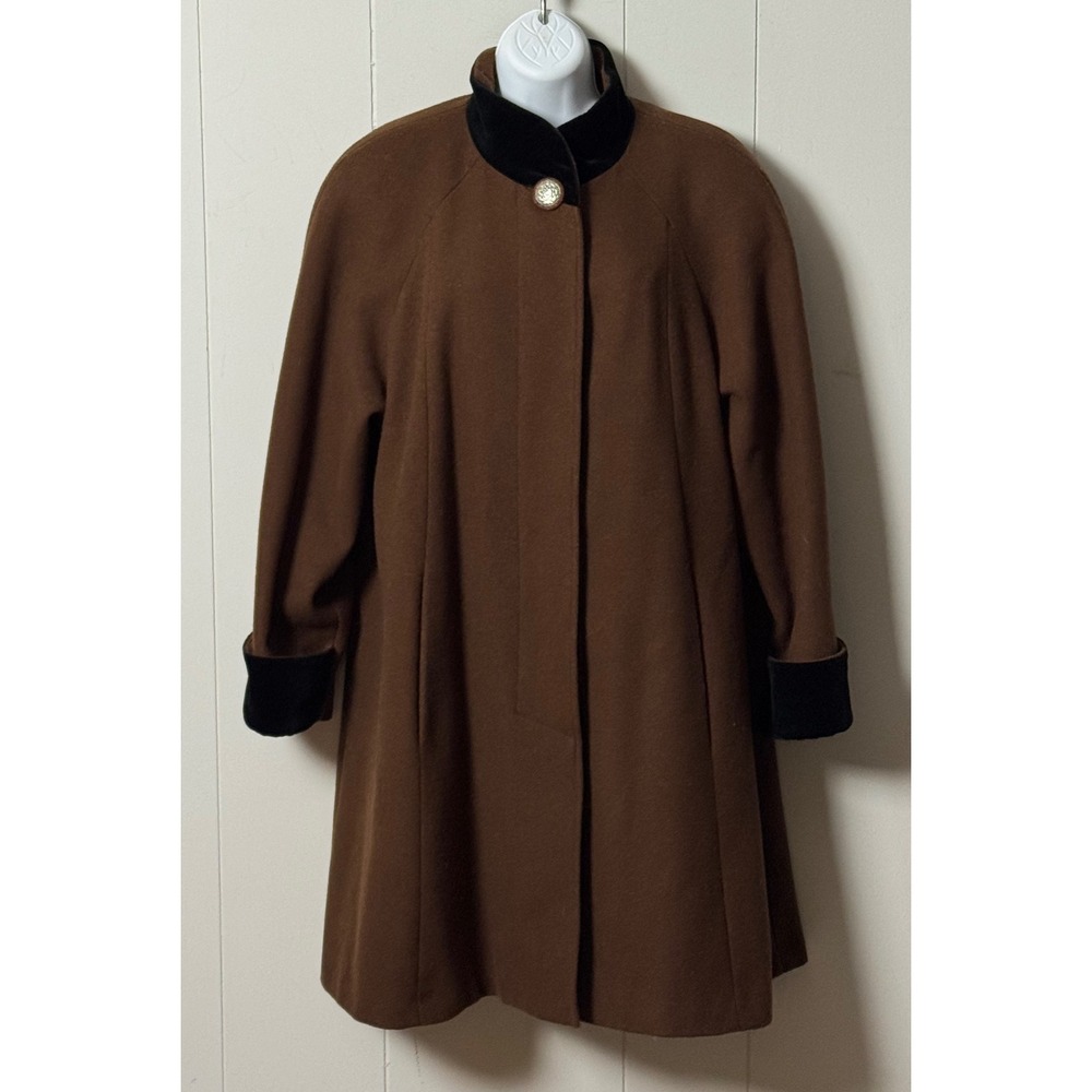 Vintage Donnybrook Womens Brown Wool Coat Velvet Trim Silver Button Made Size 10